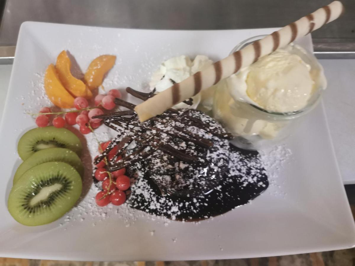 Schliefauhof Hotel Randegg Luaran gambar