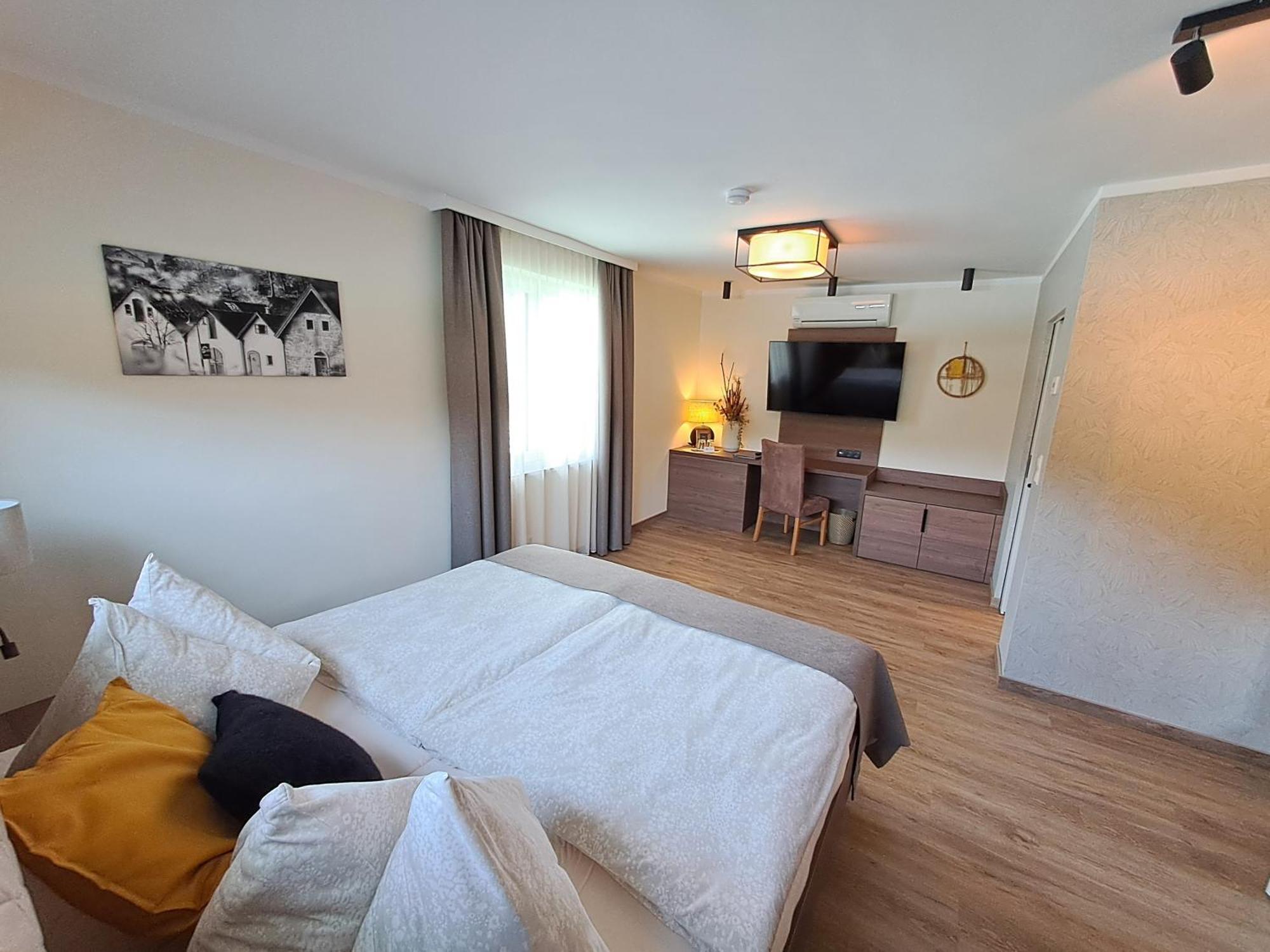 Schliefauhof Hotel Randegg Luaran gambar