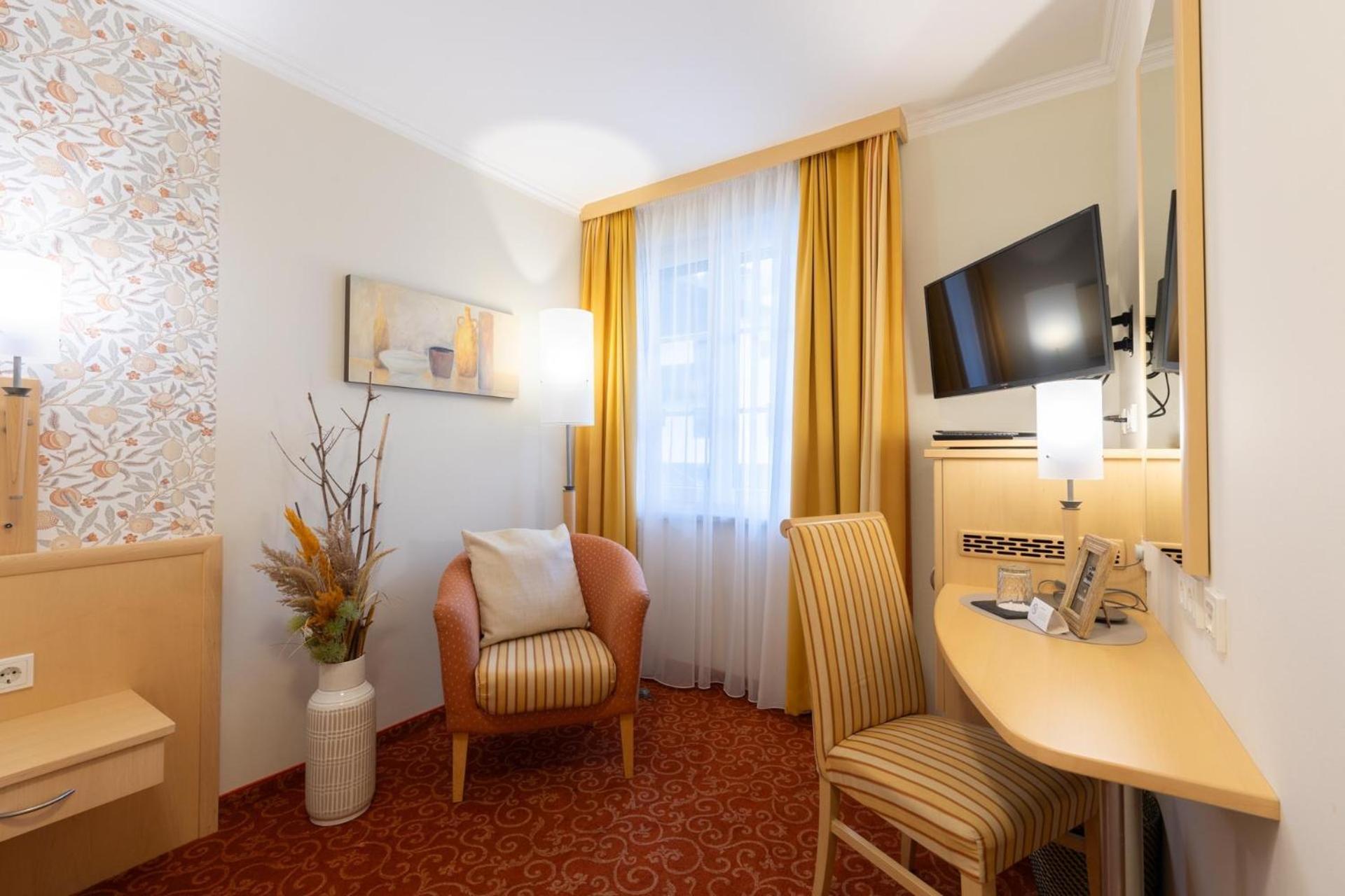 Schliefauhof Hotel Randegg Luaran gambar